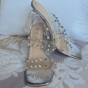 -new with price tag - not worn -silver with gems